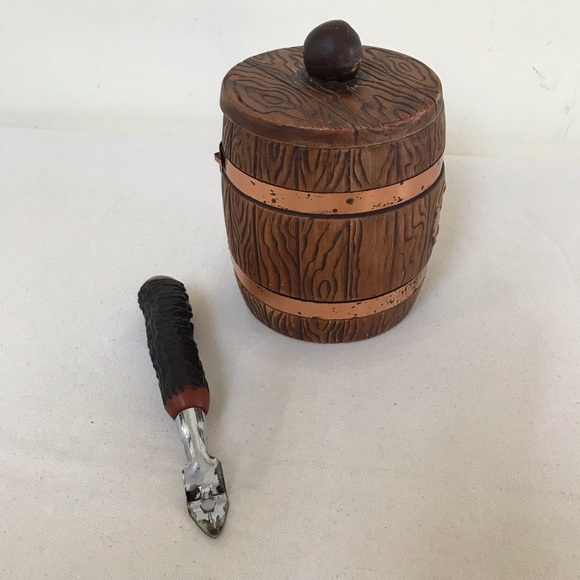 Vintage Dining Vintage Bar Accessories Snack Barrel And Rustic Can